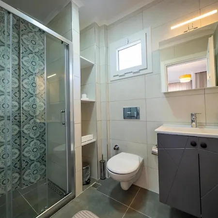 Necati Bey * 马尔马里斯